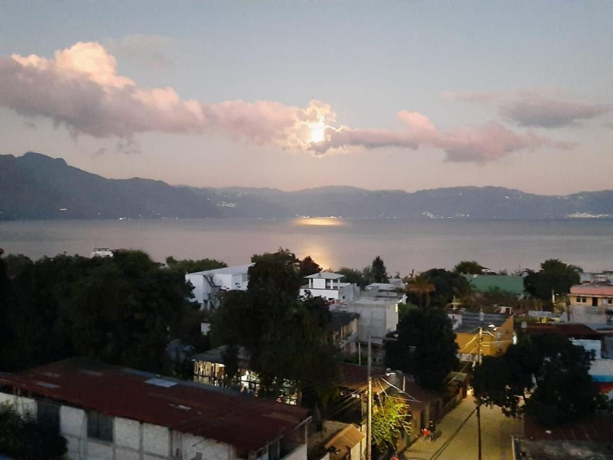 Millennium Apartment San Pedro La Laguna Buitenkant foto